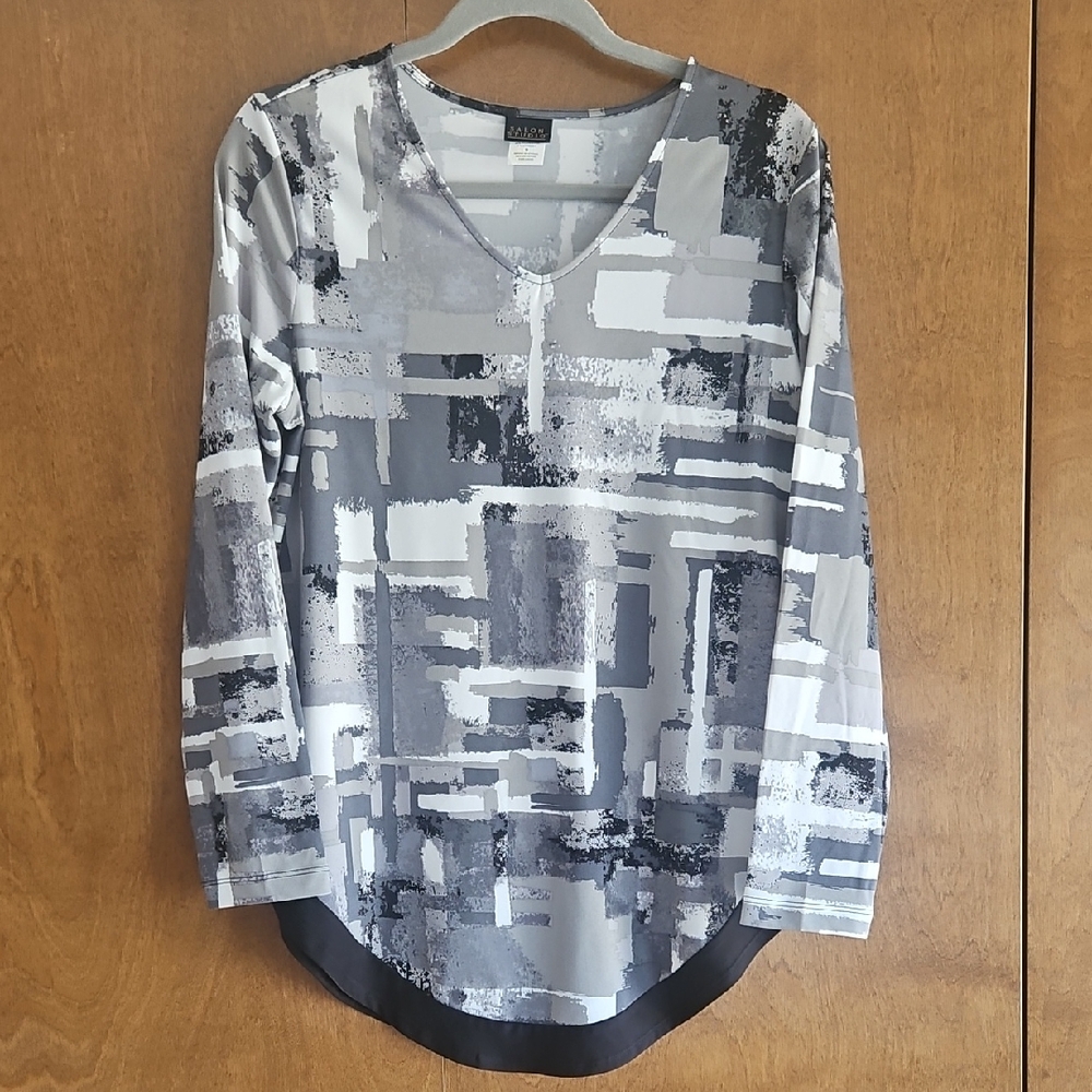 Gray Abstract Print Women's Top